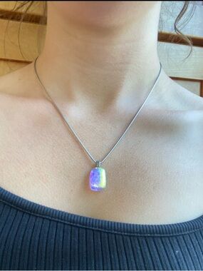 Italian sterling silver faux opal glass pearlescent pendant necklace